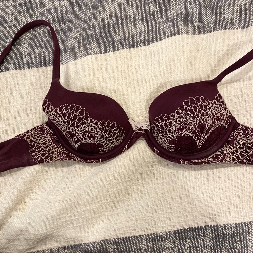 Victoria’s Secret Demi bra 32A